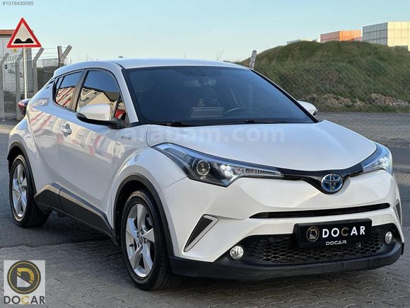 DOCAR-2017 TOYOTA C-R 1.8 HYBRİD ADVANCE KREDİ/K.KARTI/VADE