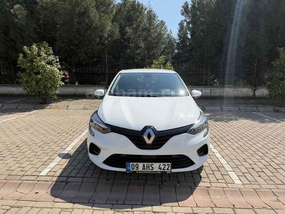 Poşetleri üzerinde Sahibinden Renault Clio 1.0 TCe Joy 2022 Model  14.039 km Beyaz