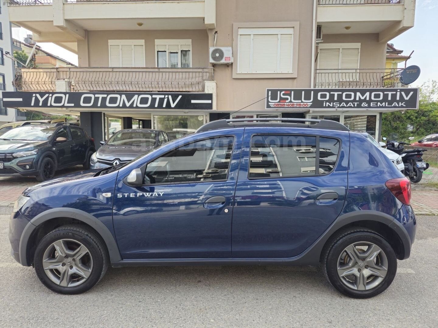Galeriden Dacia Sandero 1.5 dCi Stepway 2017 Model Antalya 152.000 km Mavi 4