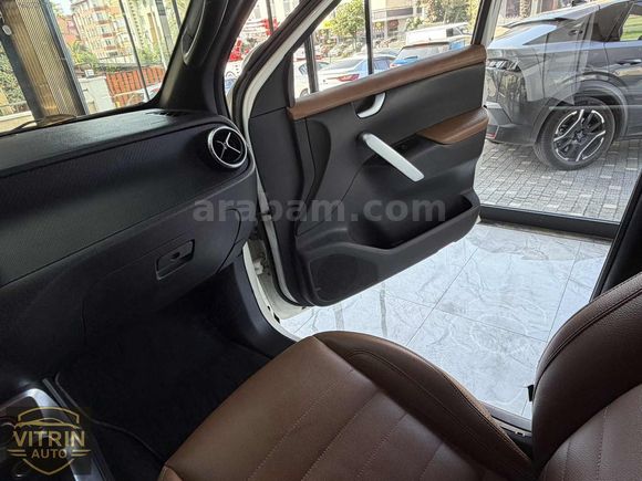 VİTRİN AUTO'DAN X250 4 matic POWER 120 km 360K/ISITMA TABA DERİ/