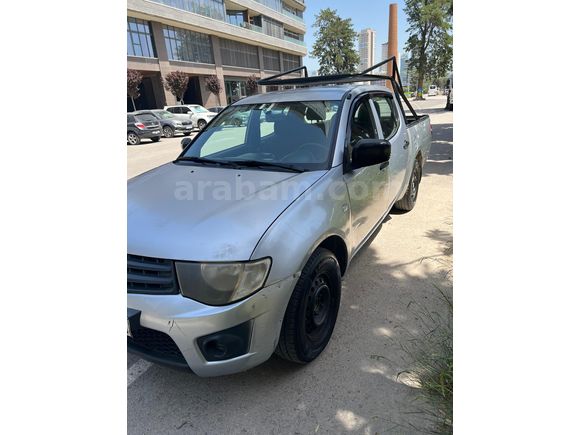 Sahibinden Mitsubishi L 200 4x2 Intense 2011 Model