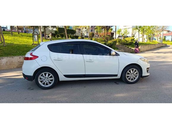 Sahibinden Renault Megane 1.5 dCi Joy 2014 Model 