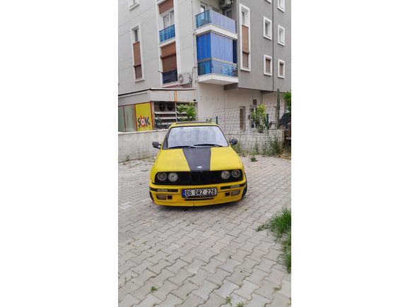 Sahibinden BMW 1.8 M40motor E30 Muayene Yeni