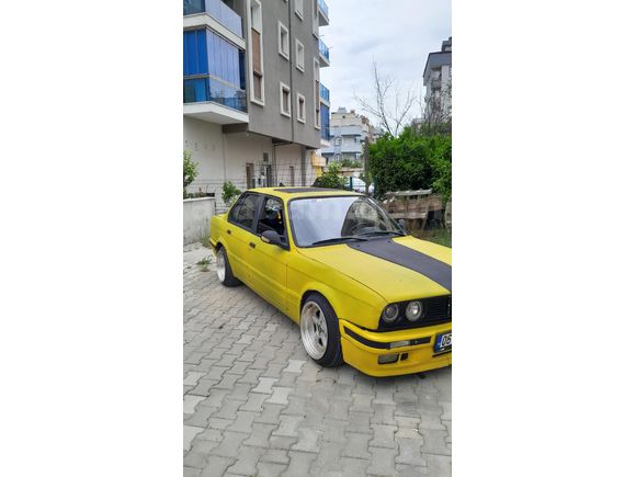 Sahibinden BMW 1.8 M40motor E30 Muayene Yeni