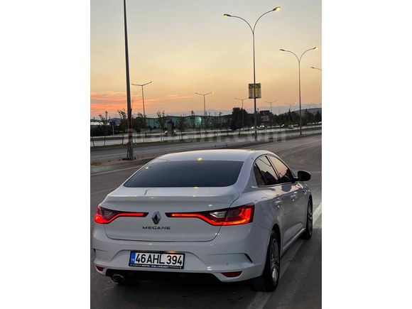 Sahibinden Renault Megane 1.6 Joy 2018 Model 