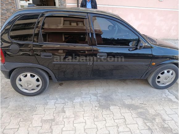 Sahibinden Opel Corsa 1.4  1999 Model manuel vitesl