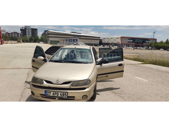 Sahibinden Renault Laguna 2.0 RXT 1999 Model 