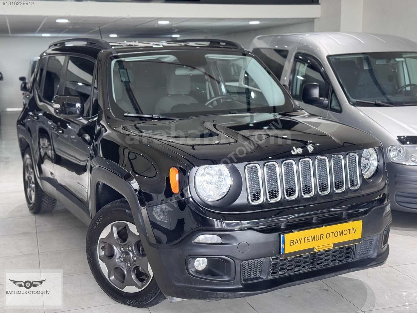 Galeriden Jeep Renegade 1.6 MultiJet Longitude 2016 Model İstanbul 210.000 km Siyah 3