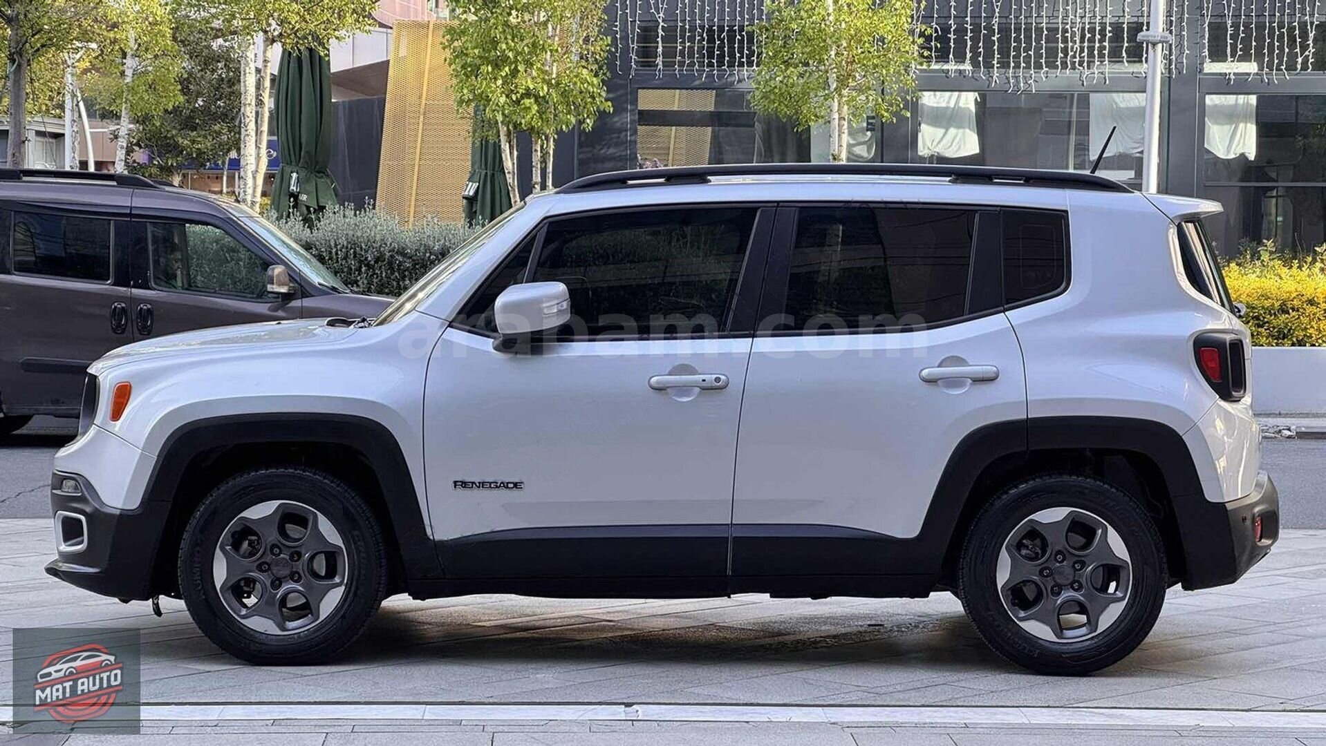 Galeriden Jeep Renegade 1.4 MultiAir Limited 2015 Model İstanbul 105.000 km Gri 6