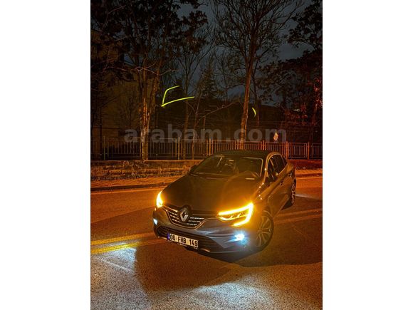 Sahibinden Acil Satılık  Renault Megane PPF li Cam filimli İcon