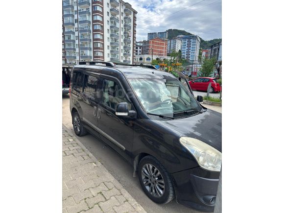 2012 otomobil ruhsatlı otomatik doblo1.6 Multijet Premiyum  219binkm