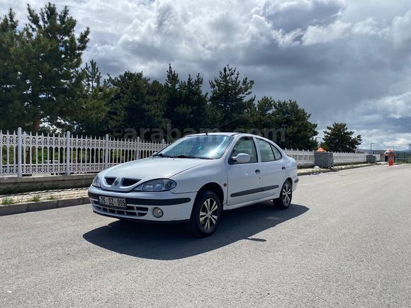 Sahibinden Renault Megane 1.4 RTA 2001 Model 