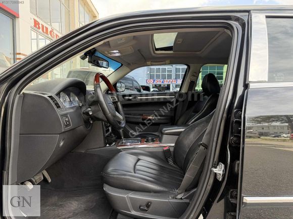 GALERİ NAZ-CHRYSLER 300C 3.0 CRD BOSTON PREMİUM MAKYAJLI