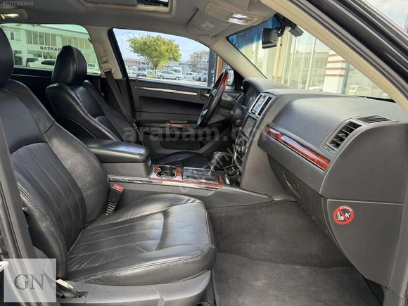 GALERİ NAZ-CHRYSLER 300C 3.0 CRD BOSTON PREMİUM MAKYAJLI