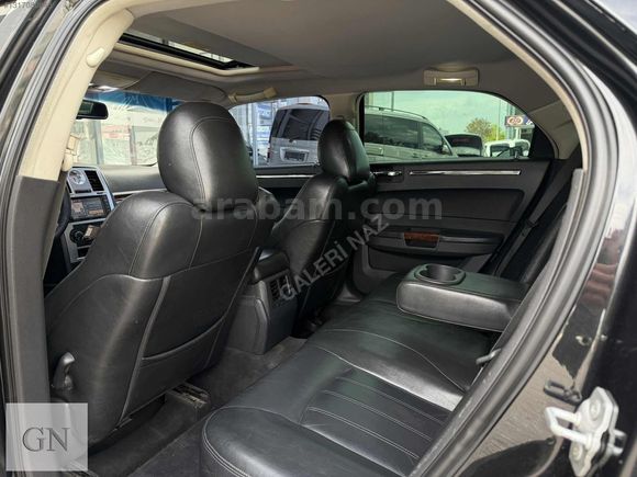 GALERİ NAZ-CHRYSLER 300C 3.0 CRD BOSTON PREMİUM MAKYAJLI