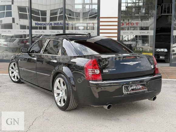 GALERİ NAZ-CHRYSLER 300C 3.0 CRD BOSTON PREMİUM MAKYAJLI