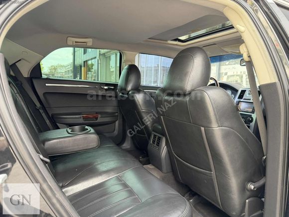GALERİ NAZ-CHRYSLER 300C 3.0 CRD BOSTON PREMİUM MAKYAJLI