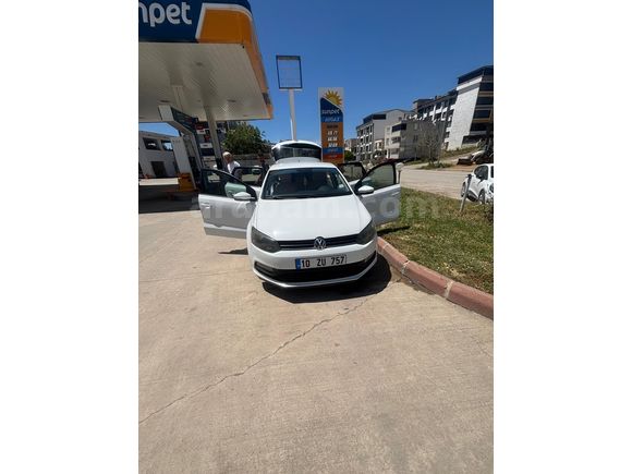 DÜŞÜK KM.Sahibinden Volkswagen Polo 1.0 Trendline 2015 Model