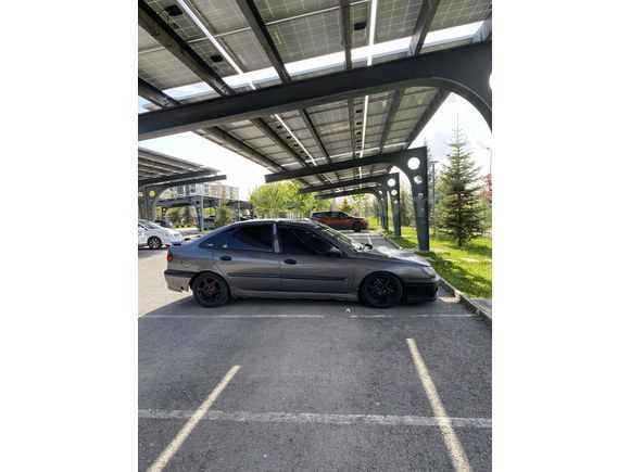 Sahibinden Renault Laguna 1.8 RXE 2000 Model 