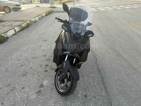 Yamaha X-Max 250 Tech Max