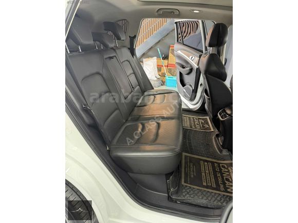 A CLASS AUTO 2023 SKYWELL ET5 LEGEND