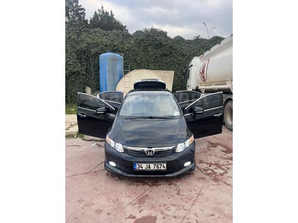 Sahibinden Honda Civic 1.6 Elegance 2012 Model  173.000 km Siyah