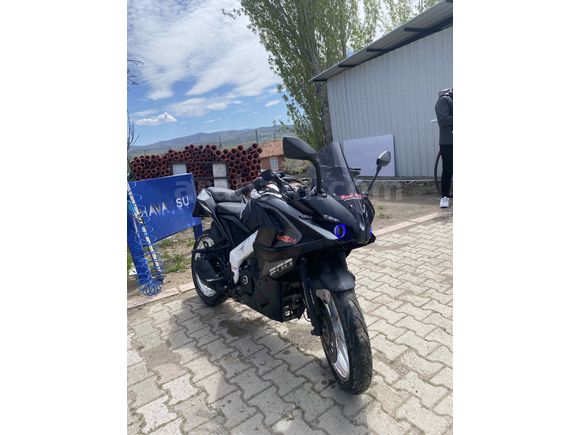 Sahibinden Bajaj Pulsar 200 RS Çorum