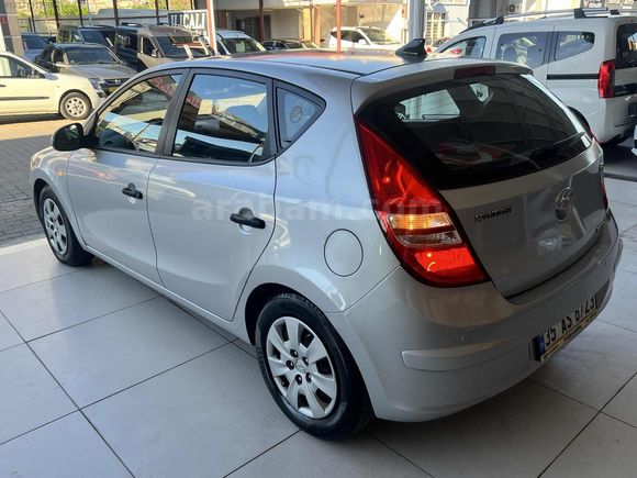 BUSE OTOMOTİV İ30 1.6 DİZEL 108000KM DE