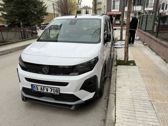 Sahibinden Peugeot Rifter 1.5 BlueHDI GT 2025 Model 