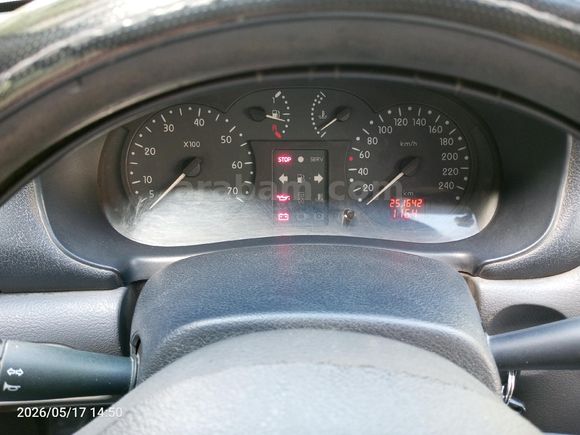 Sahibinden Renault Clio 1.4 RNA 2000 Model