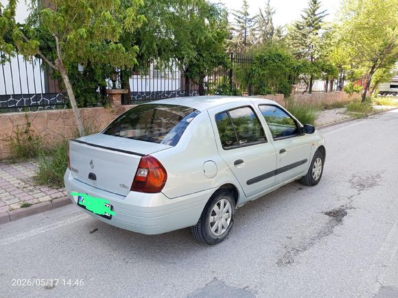 Sahibinden Renault Clio 1.4 RNA 2000 Model