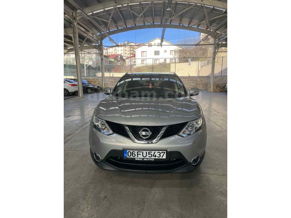 Sahibinden Nissan Qashqai 1.6 dCi Black Edition 2015 Model 