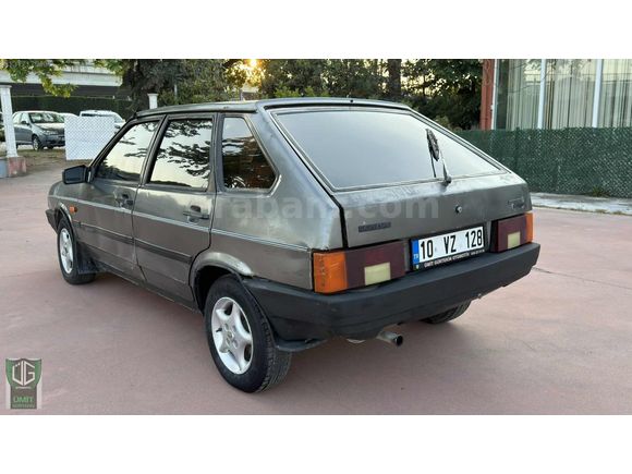 1993 LADA SAMARA