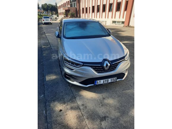 Sahibinden Renault Megane 1.3 TCe Icon 2023 Model
