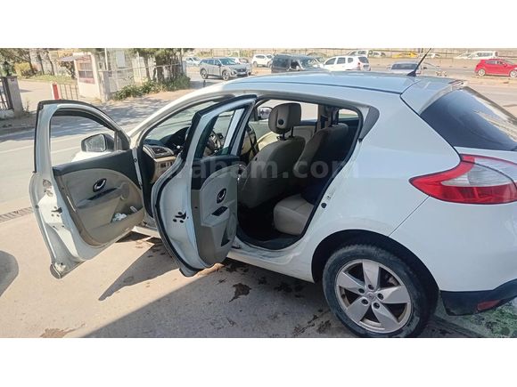 Sahibinden Renault Megane 1.5 dCi Expression 2012 Model