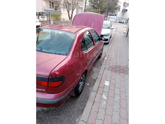 Sahibinden Renault Megane 1.6 RTE 1999 Model