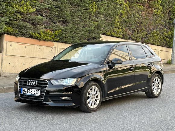 BAYRAM ŞEKERİ 2015 AUDİ A3 TEMİZ BAKIMLI HASAR KAYITSIZ