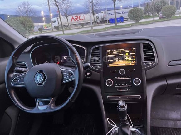 Sahibinden Renault Megane 1.2 TCe Touchrome 2017 Model 