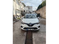 Sahibinden Renault Clio 1.0 TCe Touch 2021 Model  17.000 km Beyaz