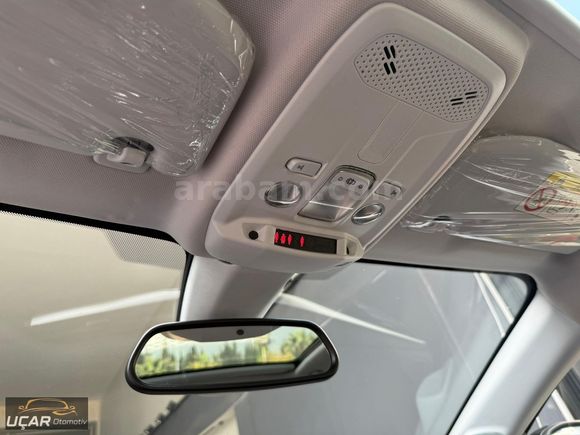 UÇAR'DAN..2021 OPEL CORSA ELEGANCE 1.2 T OTOMATİK CAM TAVANLI ..
