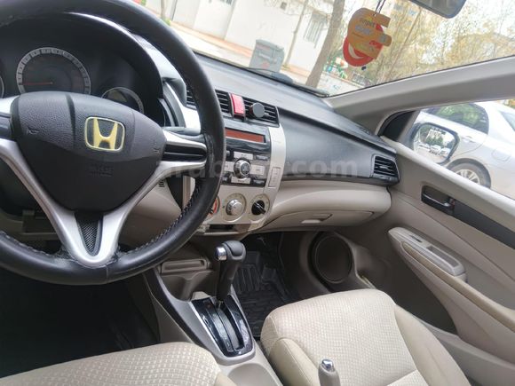 Sahibinden Honda City 1.4 LS 2011 Model