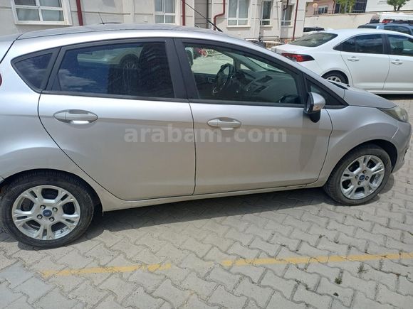 Sahibinden Ford Fiesta 1.25 Trend X 2014 Model