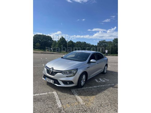 Sahibinden Renault Megane 1.5 Blue DCI Touch 2020 Model 