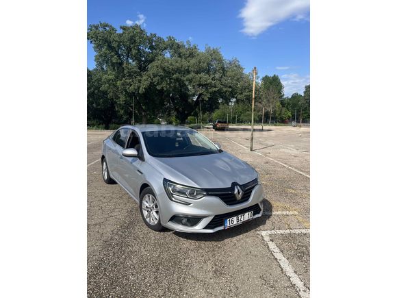 Sahibinden Renault Megane 1.5 Blue DCI Touch 2020 Model 
