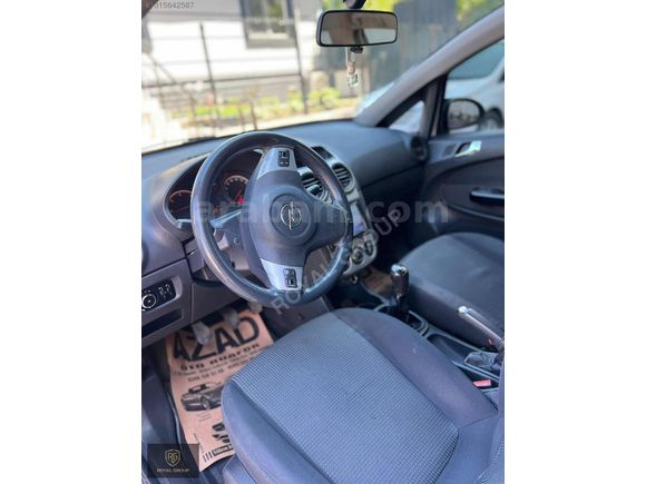 Bakımlı Opel Corsa Royal Group'tan