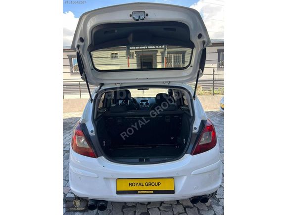 Bakımlı Opel Corsa Royal Group'tan