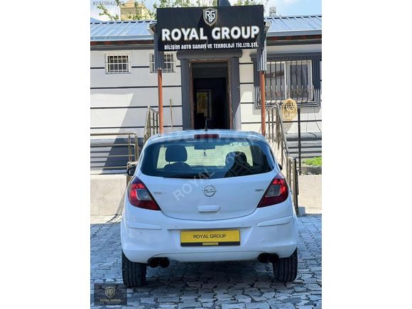 Bakımlı Opel Corsa Royal Group'tan