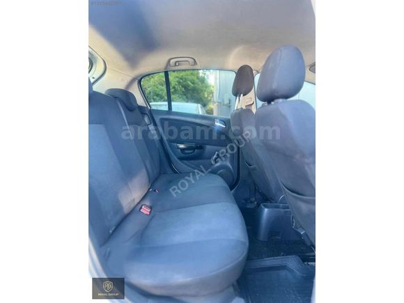 Bakımlı Opel Corsa Royal Group'tan