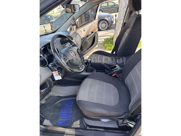 Temiz aile aracım satılık