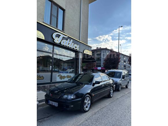Sahibinden Toyota Avensis 2.0 Sol Extra 1998 Model 